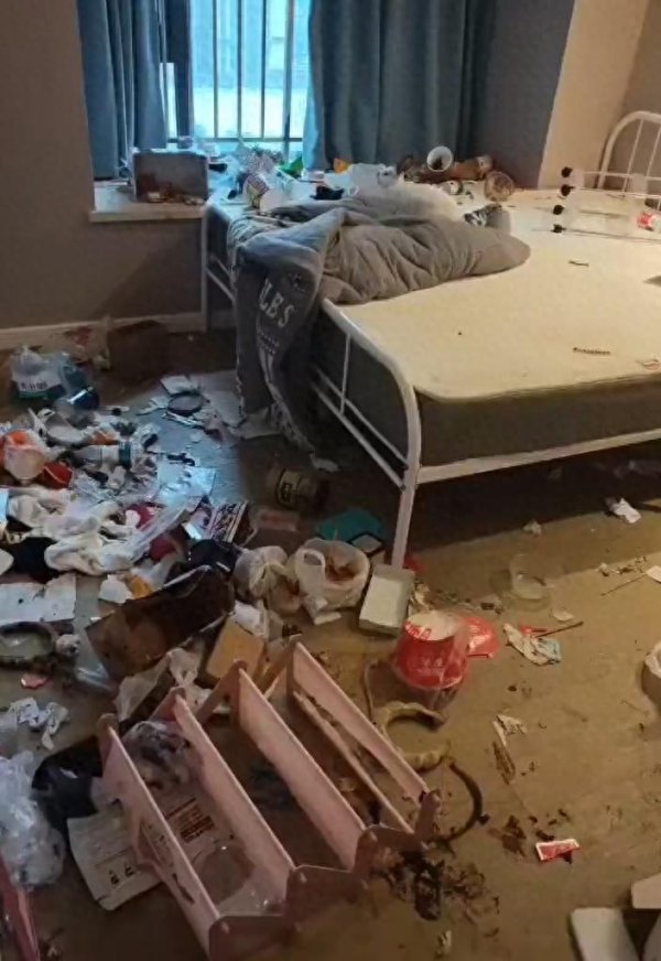 股融通 傻眼了！租客失联后留下满屋垃圾和一只兔子，管家收房惊呆：没有下脚的地方